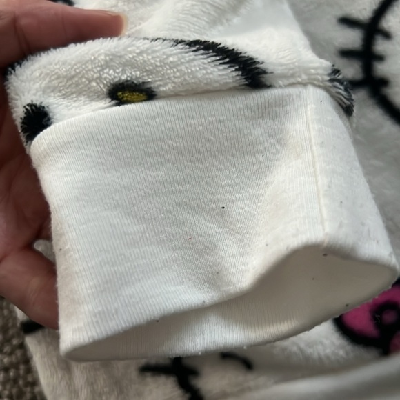 Sanrio Hello Kitty White Pink Bow Soft Fleece L Sweatshirt Top Sweater - Picture 10 of 11